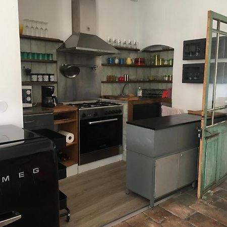 Апартаменты Logement De Charme A Жуайёз Экстерьер фото